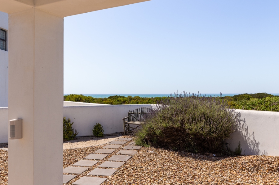 4 Bedroom Property for Sale in Dwarskersbos Western Cape